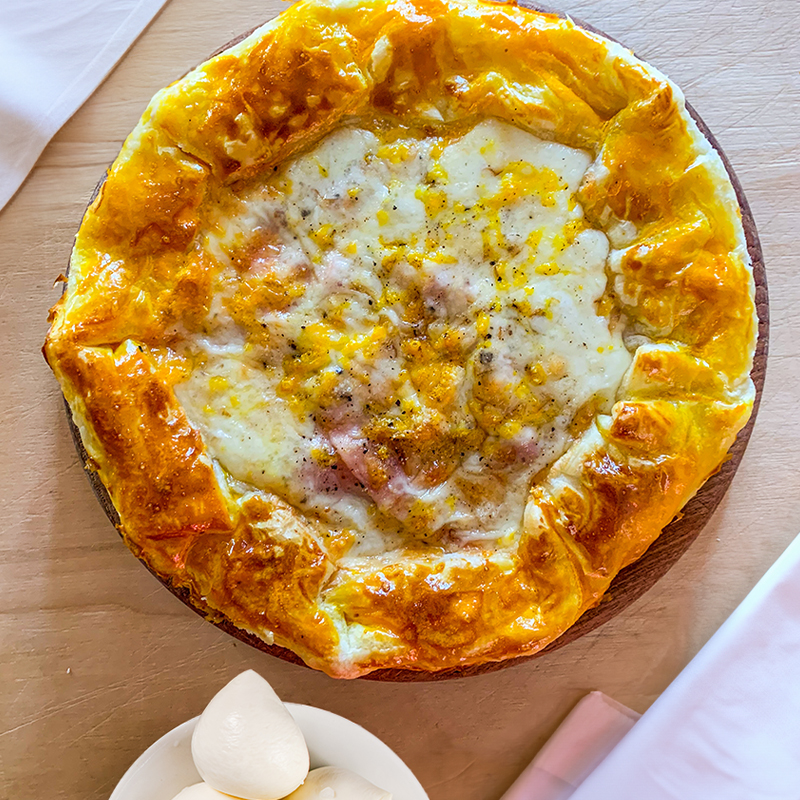 Torta salata patate prosciutto e mozzarella